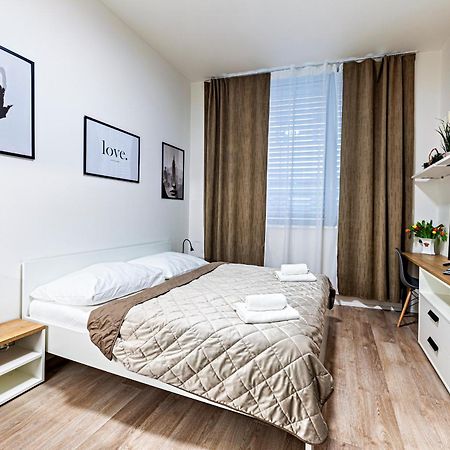 Kora Apartments Andel ปราก ภายนอก รูปภาพ
