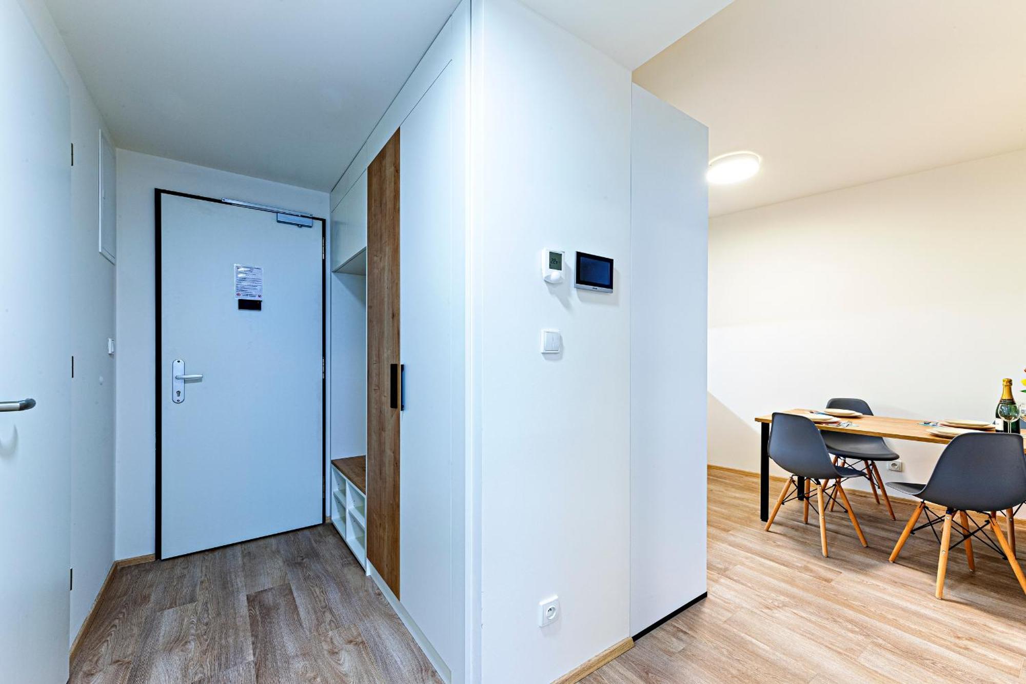 Kora Apartments Andel ปราก ภายนอก รูปภาพ